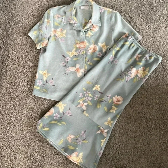 (47) Alfred dunner button up top and skirt - Picture 1 of 3